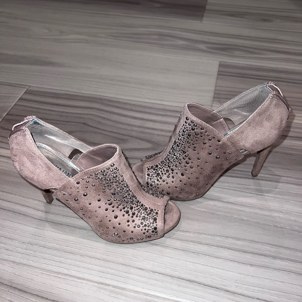 Jennifer Lopez Rhinestone Heels - Picture 2 of 8